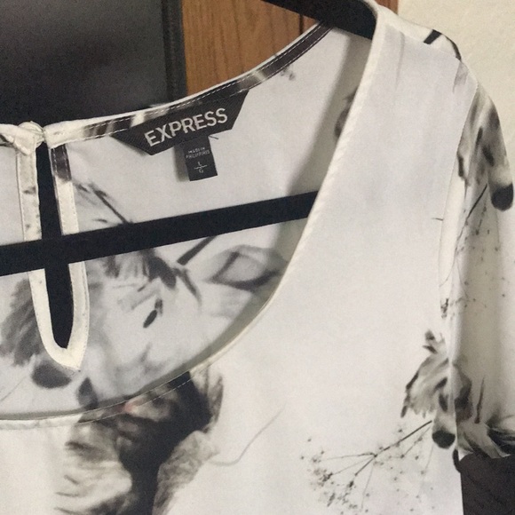 EXPRESS FLORAL Dress Top - Picture 4 of 5